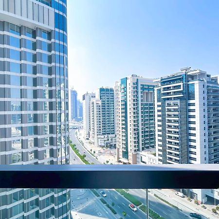 דירות דובאי Contemporary Studio With City View In Business Bay מראה חיצוני תמונה